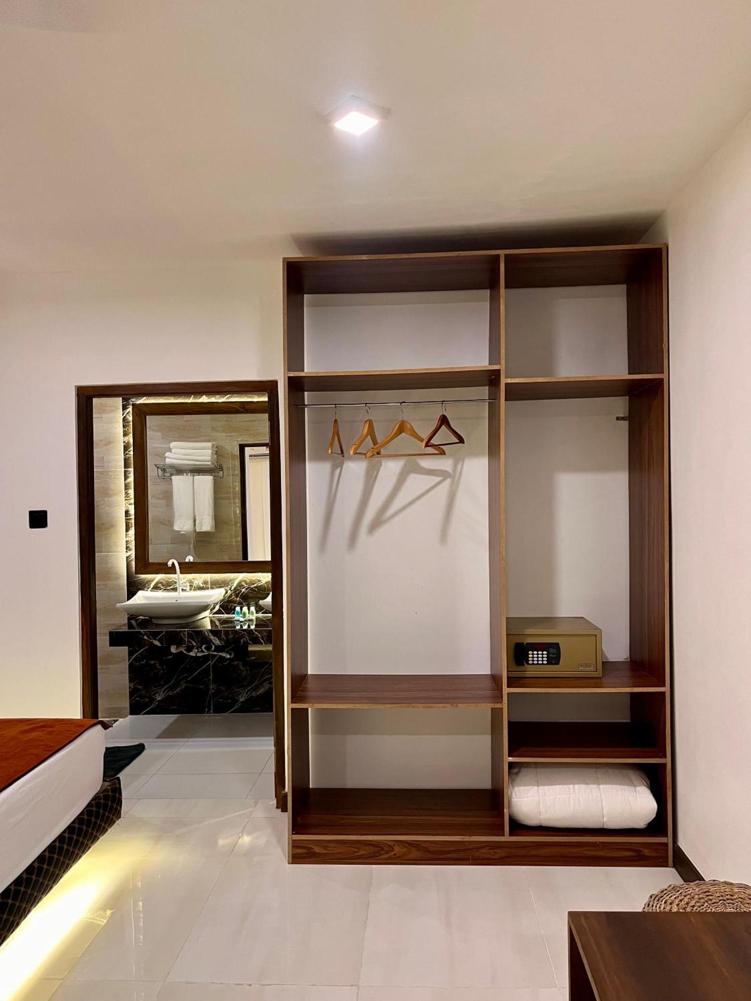 דמבולה Sundaras Sigiriya Jungles Caves Resort מראה חיצוני תמונה