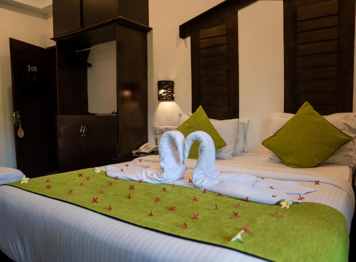 דמבולה Sundaras Sigiriya Jungles Caves Resort מראה חיצוני תמונה